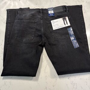 Lucky Brand 221 Straight Fit Advanced Stretch Men’s Jeans Size 30 X 32 NWT